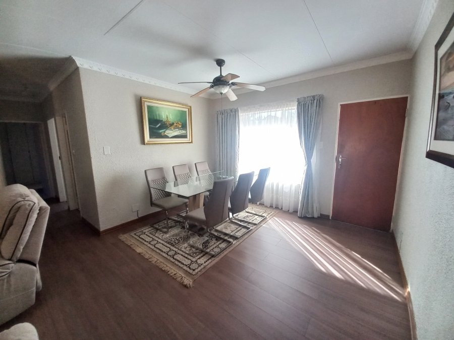 3 Bedroom Property for Sale in Safari Gardens North West